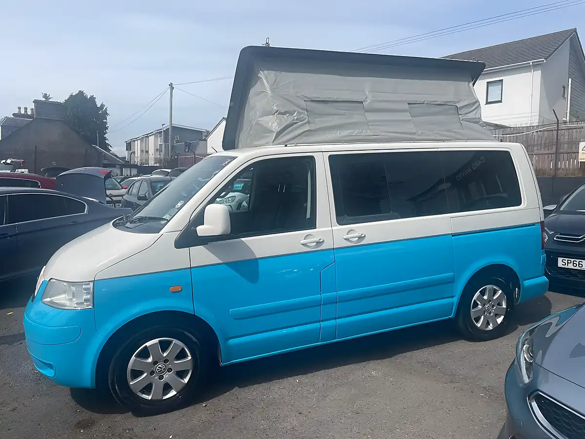 Used 2005 Volkswagen Caravelle Se White - Interior and Exterior details 2