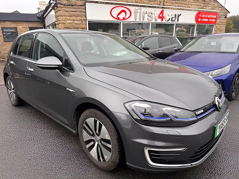 Used 2005 Volkswagen Golf Grey - Front View