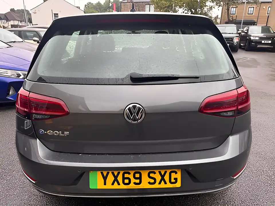 Used 2005 Volkswagen Golf Grey - Interior and Exterior details 5