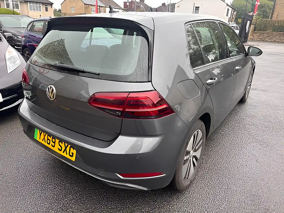 Used 2005 Volkswagen Golf Grey - Interior and Exterior details 6