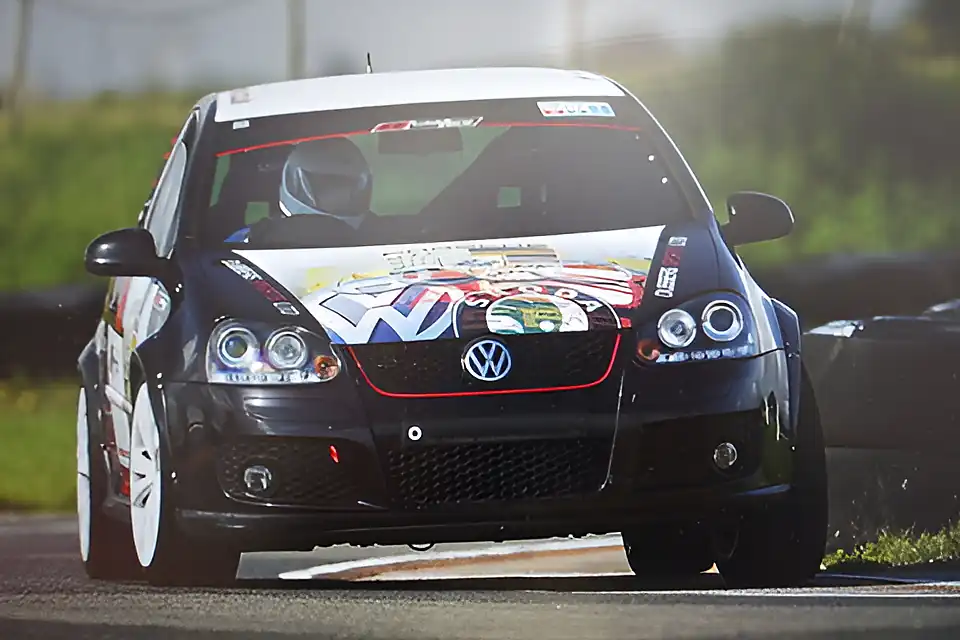 Used 2005 Volkswagen Golf GTI Black - Interior and Exterior details 17