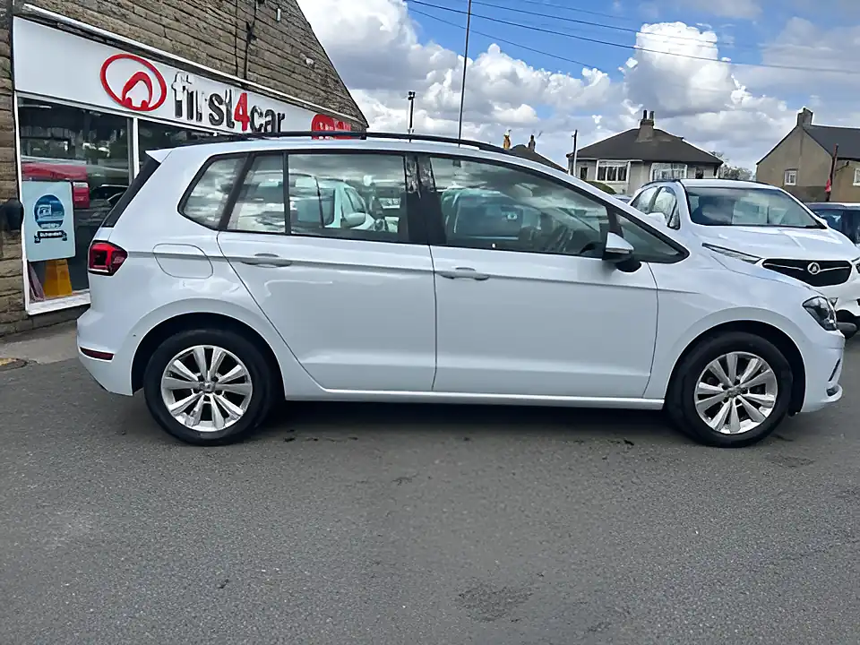 Used 2005 Volkswagen Golf Sv Se Silver - Interior and Exterior details 2