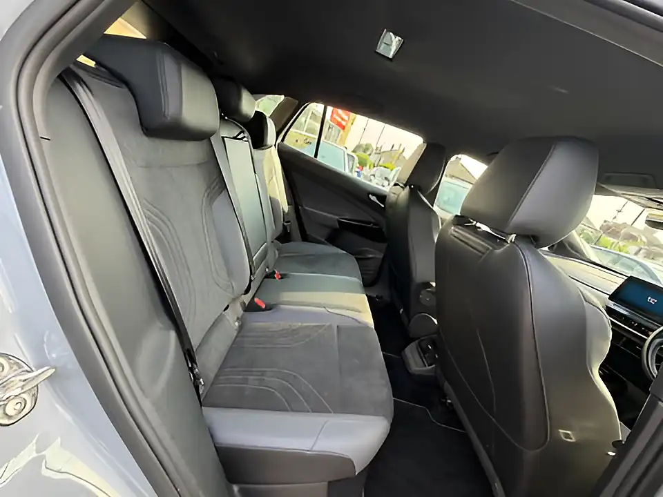 Used 2005 Volkswagen Id.4 Life Grey - Interior and Exterior details 10