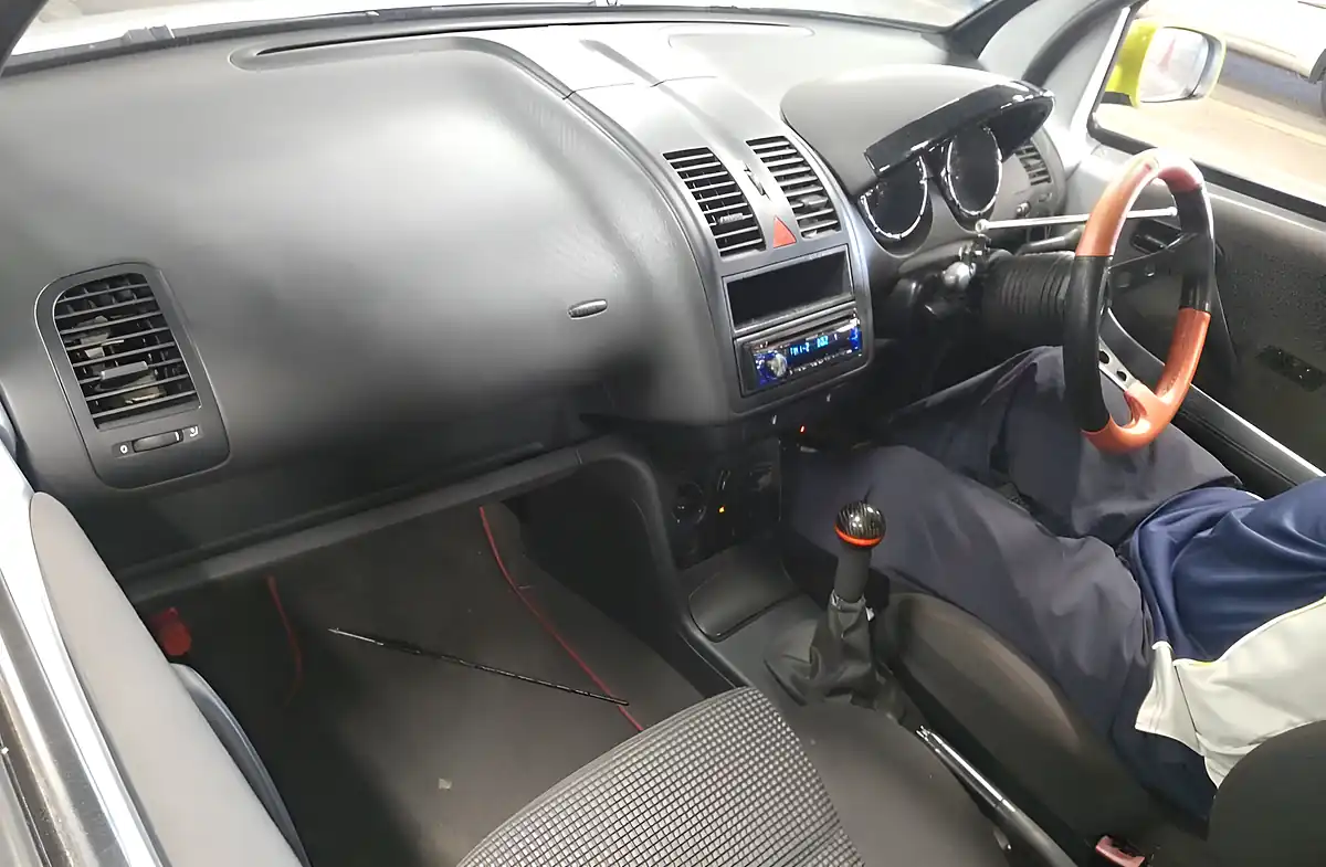 Used 2005 Volkswagen Lupo Mk1 Silver - Interior and Exterior details 5
