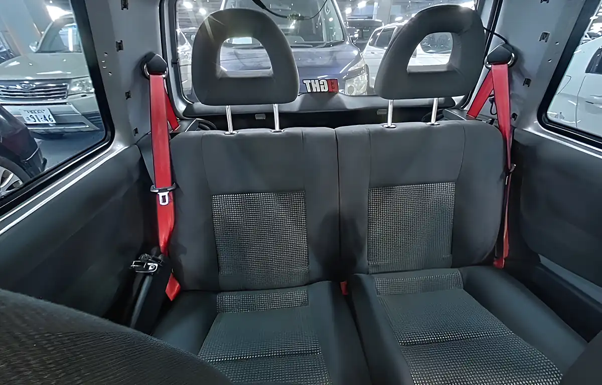 Used 2005 Volkswagen Lupo Mk1 Silver - Interior and Exterior details 9
