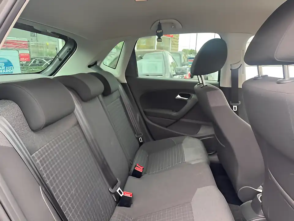 Used 2005 Volkswagen Polo Match Edition Grey - Interior and Exterior details 12