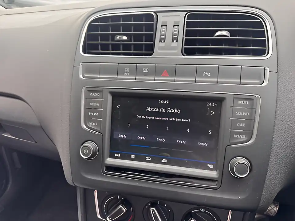 Used 2005 Volkswagen Polo Match Edition Grey - Interior and Exterior details 13