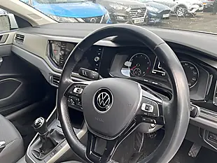 Used 2005 Volkswagen Polo Match Pure White - Interior and Exterior details 7