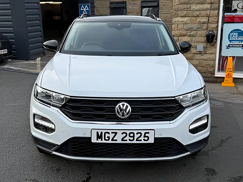 Used 2005 Volkswagen T-Roc Design White - Interior and Exterior details 2