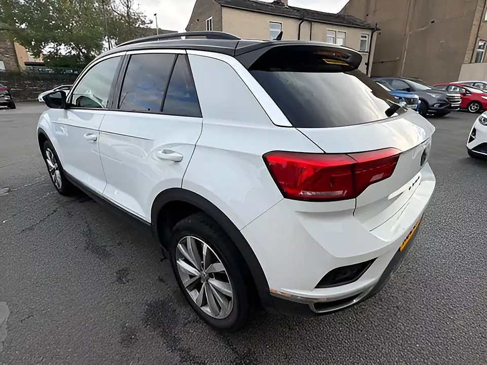 Used 2005 Volkswagen T-Roc Design White - Interior and Exterior details 5