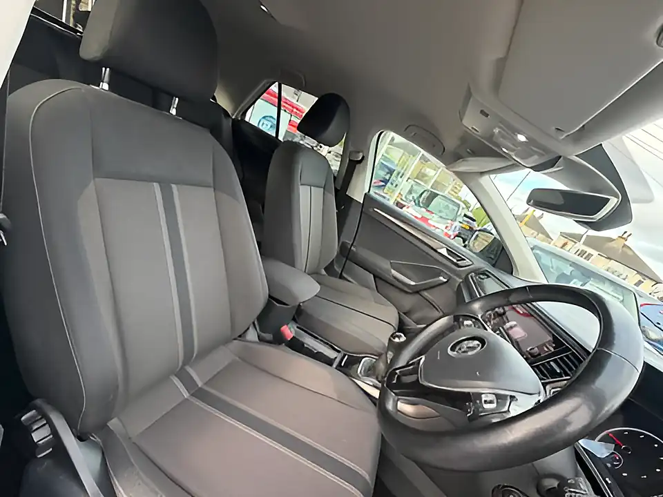 Used 2005 Volkswagen T-Roc Design White - Interior and Exterior details 8
