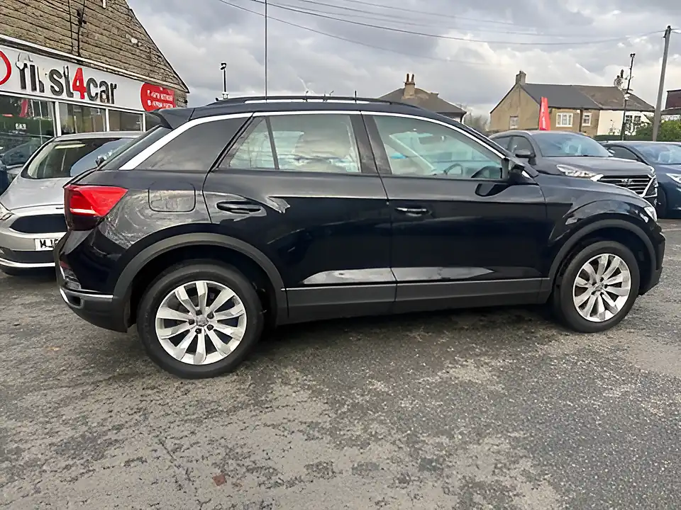 Used 2005 Volkswagen T-Roc Se Black - Interior and Exterior details 7