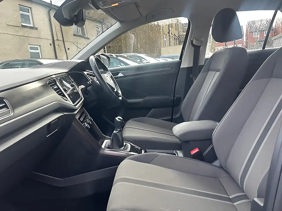 Used 2005 Volkswagen T-Roc Se Black - Interior and Exterior details 9