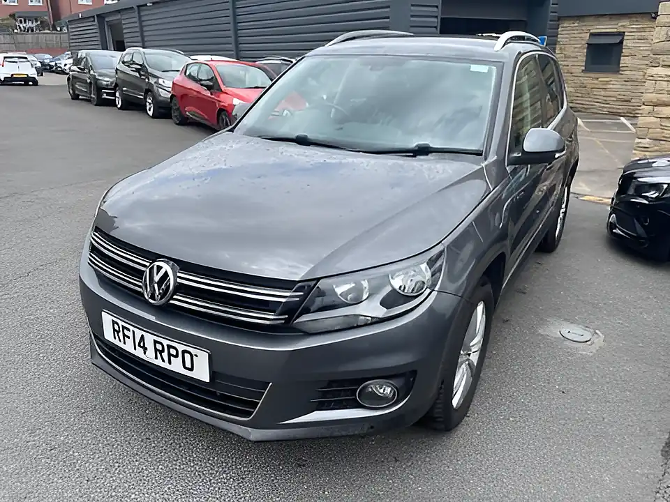 Used 2005 Volkswagen Tiguan Match Bluemotion Tech 4MOTION Grey - Interior and Exterior details 3