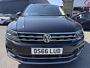 Used 2005 Volkswagen Tiguan Sel Black - Interior and Exterior details 2
