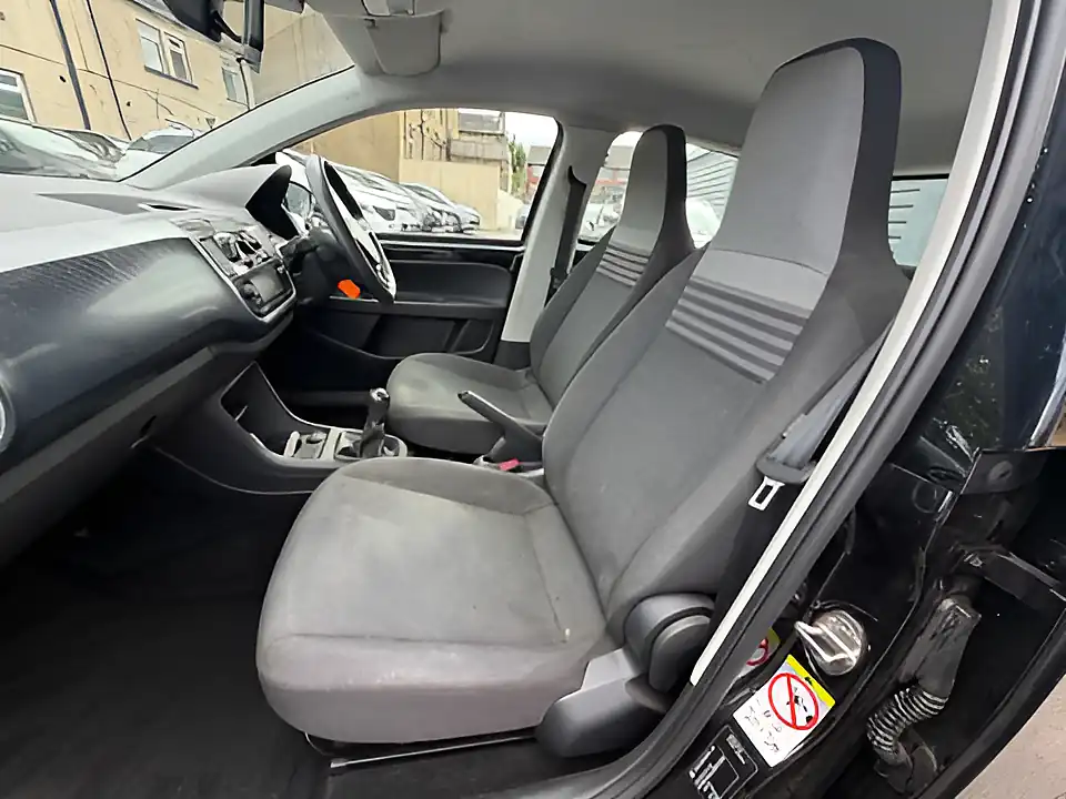 Used 2005 Volkswagen Up Base Black - Interior and Exterior details 12