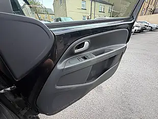 Used 2005 Volkswagen Up Base Black - Interior and Exterior details 9