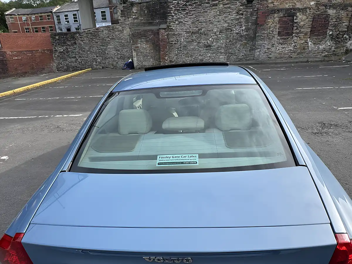Used 2005 Volvo S60 Se Blue - Interior and Exterior details 14
