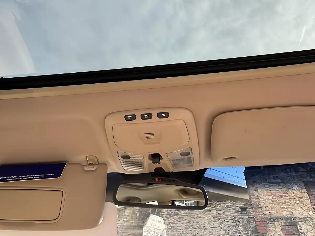 Used 2005 Volvo S60 Se Blue - Interior and Exterior details 17