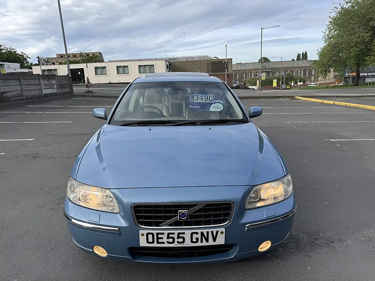 Used 2005 Volvo S60 Se Blue - Interior and Exterior details 3