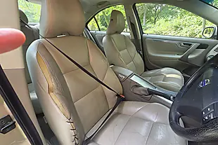 Used 2005 Volvo S60 Se Gold - Interior and Exterior details 12