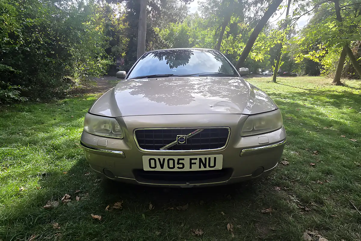 Used 2005 Volvo S60 Se Gold - Interior and Exterior details 2
