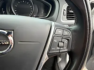 Used 2005 Volvo V40 R-Design White - Interior and Exterior details 12