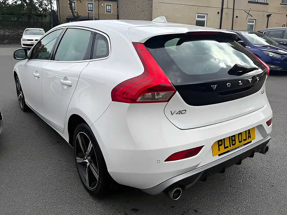 Used 2005 Volvo V40 R-Design White - Interior and Exterior details 5