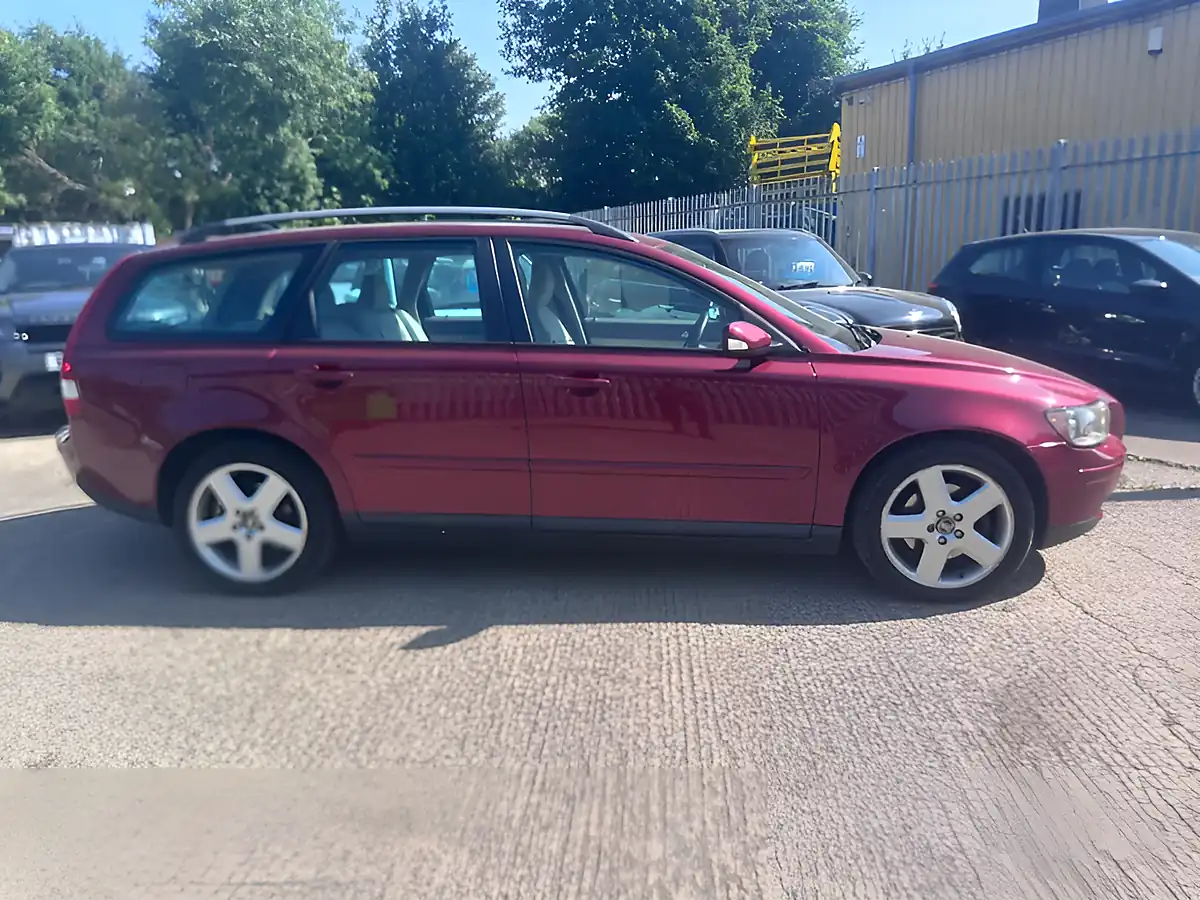 Used 2005 Volvo V50 Se Red - Interior and Exterior details 3