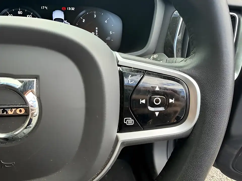 Used 2005 Volvo V60 Cross Country AWD Grey - Interior and Exterior details 10