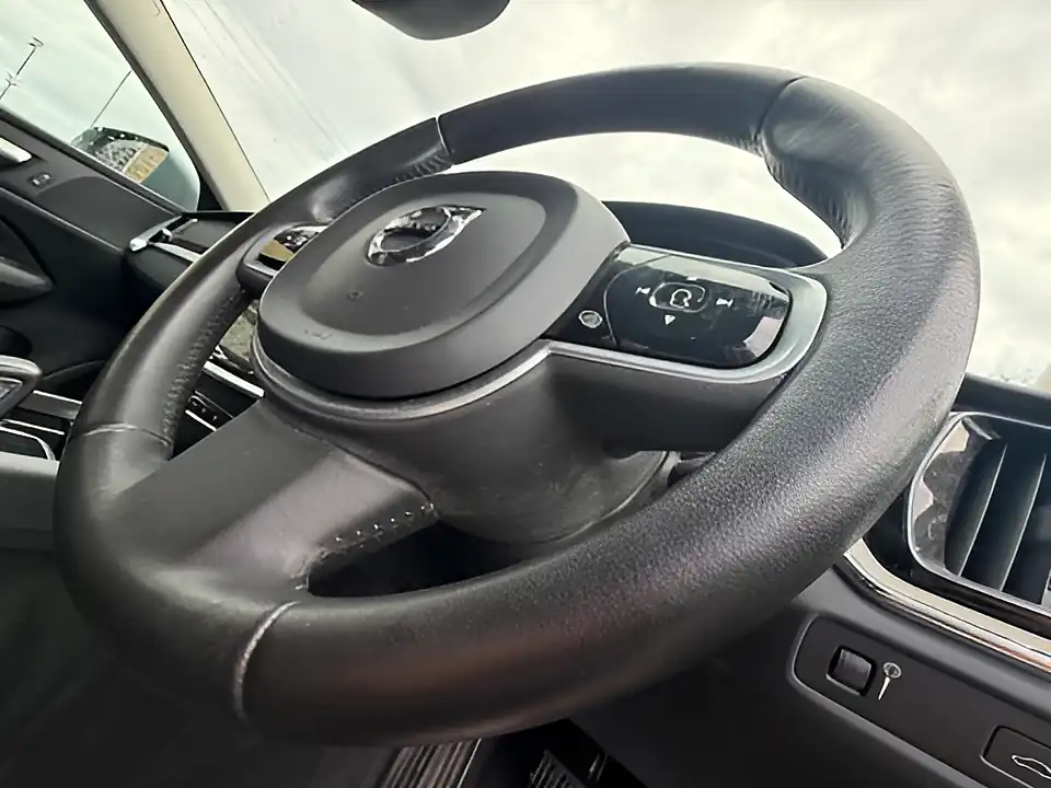 Used 2005 Volvo V60 Cross Country AWD Grey - Interior and Exterior details 15
