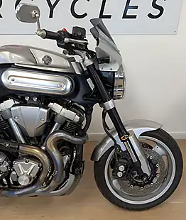Used 2005 Yamaha MT-01 Silver - Interior and Exterior details 6
