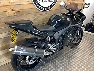 Used 2005 Yamaha R6 - Interior and Exterior details 4