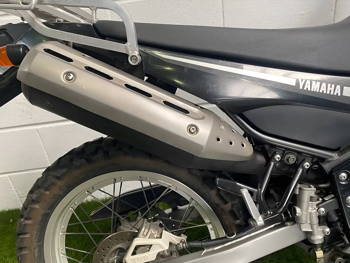 Used 2005 Yamaha Serow Grey - Interior and Exterior details 17