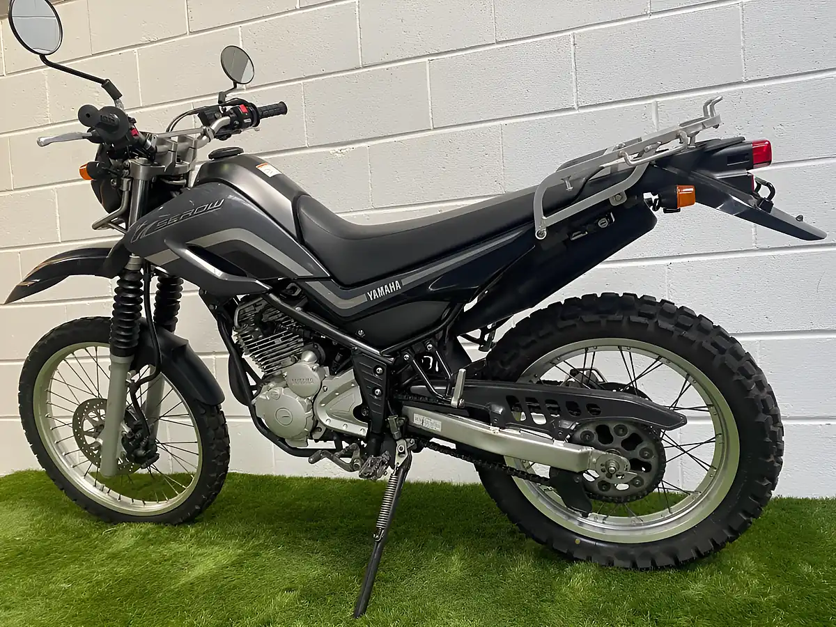 Used 2005 Yamaha Serow Grey - Interior and Exterior details 9