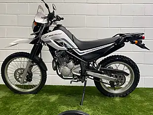 Used 2005 Yamaha Serow White and Grey - Interior and Exterior details 11