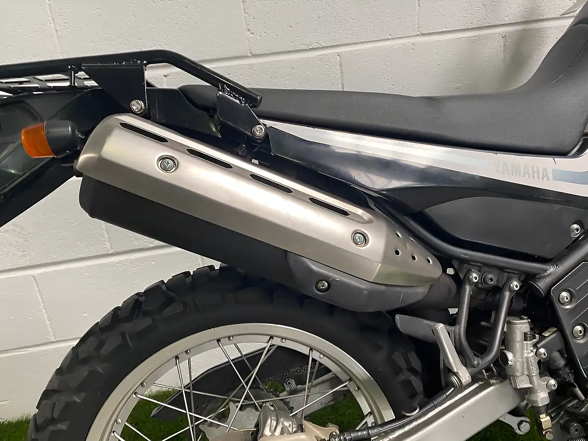 Used 2005 Yamaha Serow White and Grey - Interior and Exterior details 13