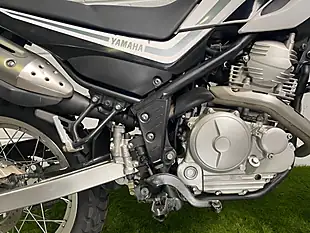 Used 2005 Yamaha Serow White and Grey - Interior and Exterior details 17