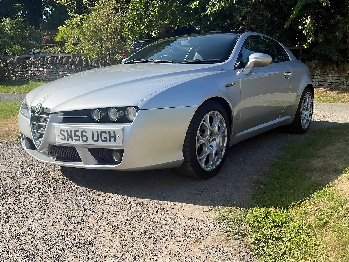 Used 2006 Alfa Romeo Brera Sv Silver - Interior and Exterior details 10