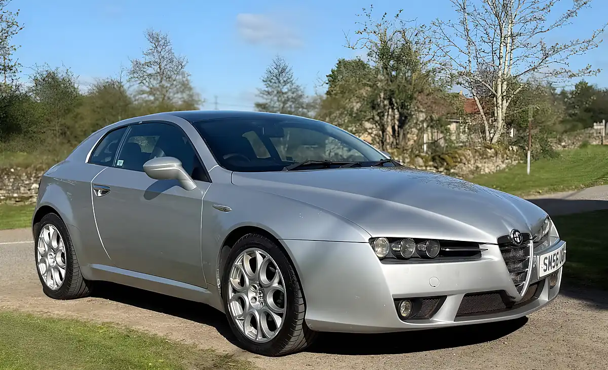 Used 2006 Alfa Romeo Brera Sv Silver - Interior and Exterior details 8