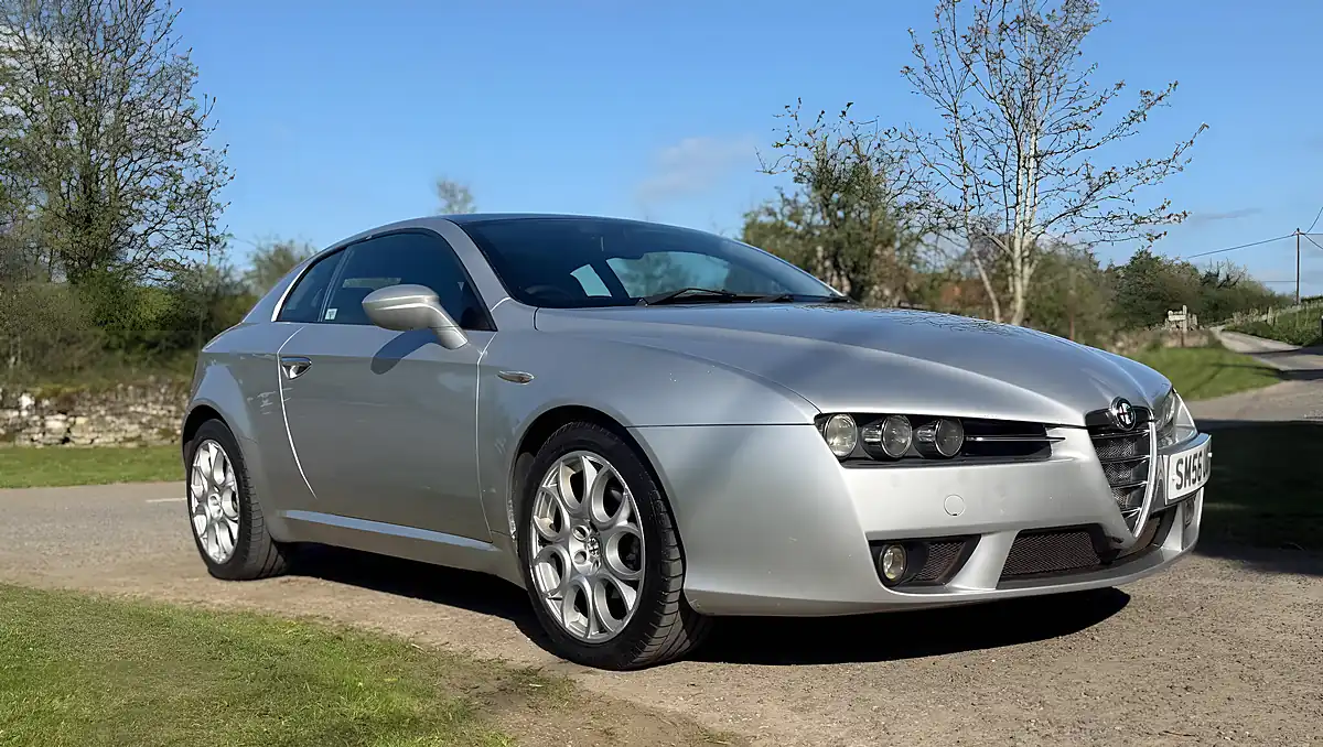 Used 2006 Alfa Romeo Brera Sv Silver - Interior and Exterior details 9