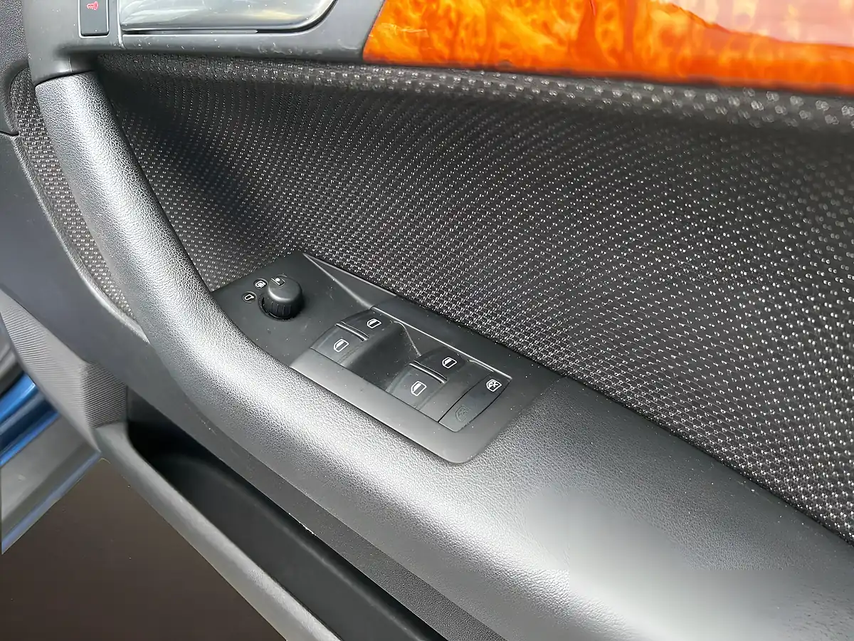 Used 2006 Audi A3 Se Sportback Blue - Interior and Exterior details 16