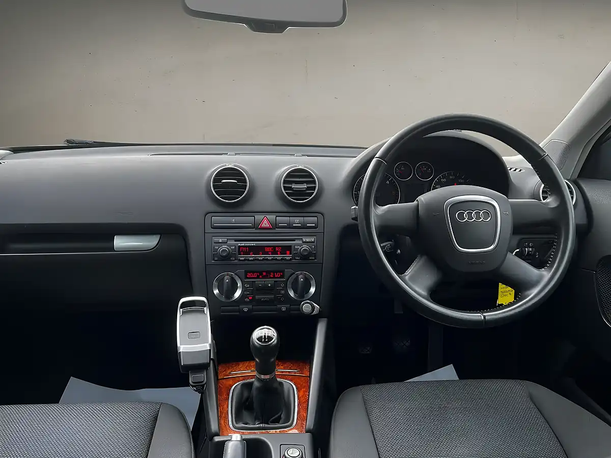 Used 2006 Audi A3 Se Sportback Blue - Interior and Exterior details 9