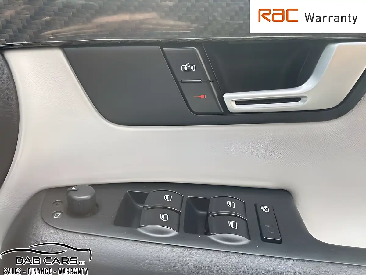Used 2006 Audi RS 4 Saloon Black - Interior and Exterior details 12