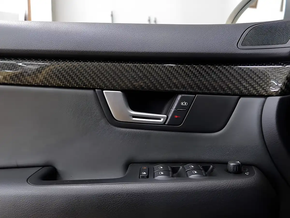 Used 2006 Audi RS4 Avant Imola Yellow - Interior and Exterior details 15