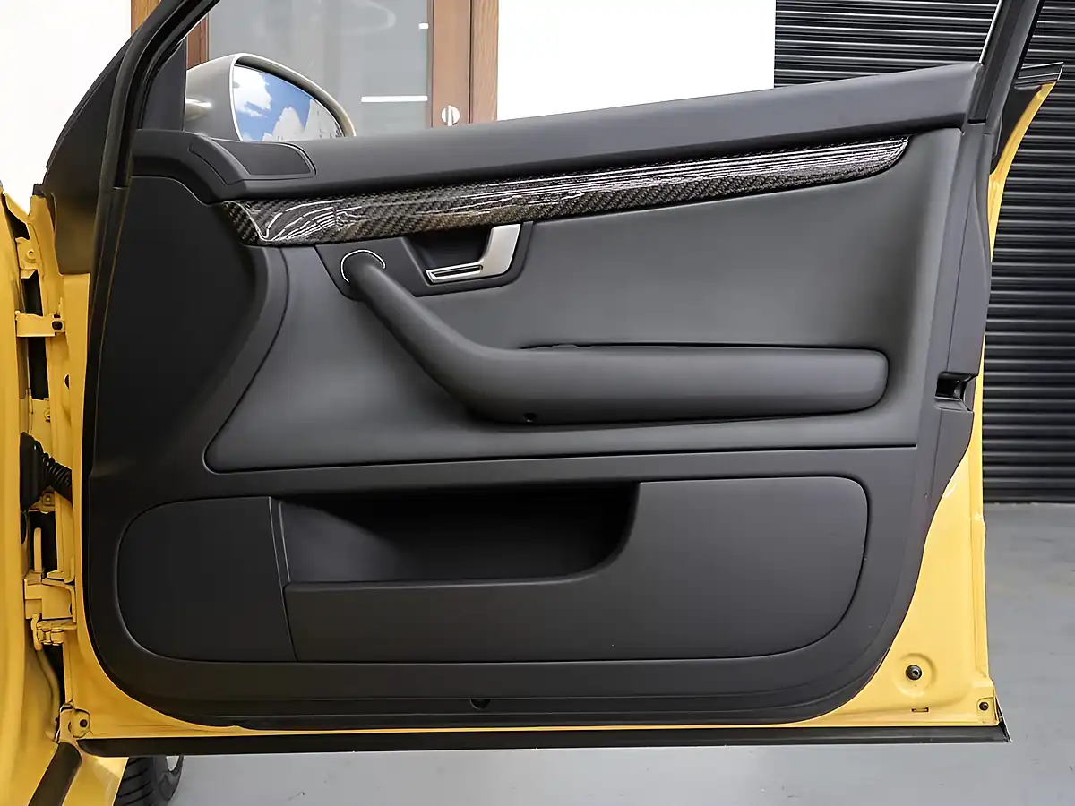 Used 2006 Audi RS4 Avant Imola Yellow - Interior and Exterior details 16