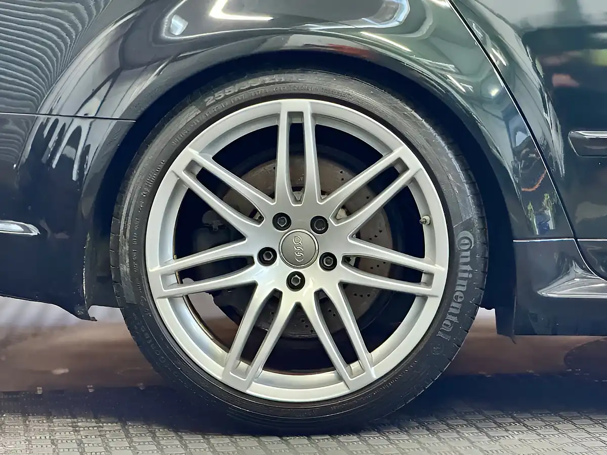 Used 2006 Audi RS4 Phantom Black - Interior and Exterior details 9