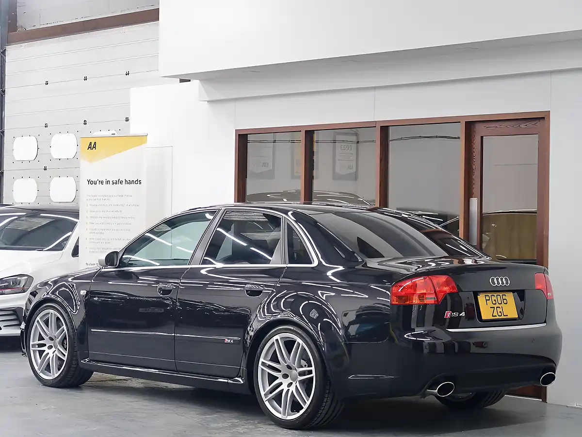 Used 2006 Audi RS4 Saloon Black - Interior and Exterior details 4