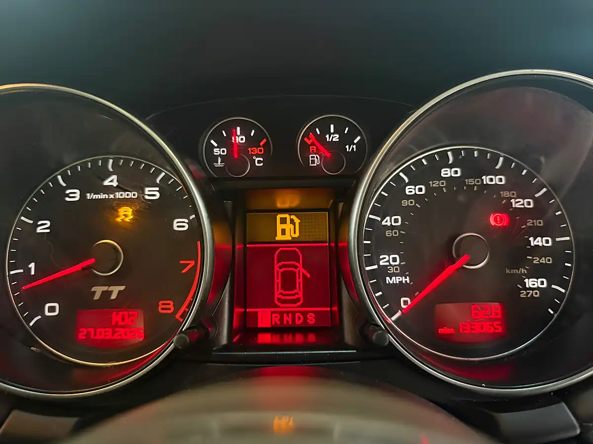 Used 2006 Audi Tt Coupe Silver - Interior and Exterior details 15