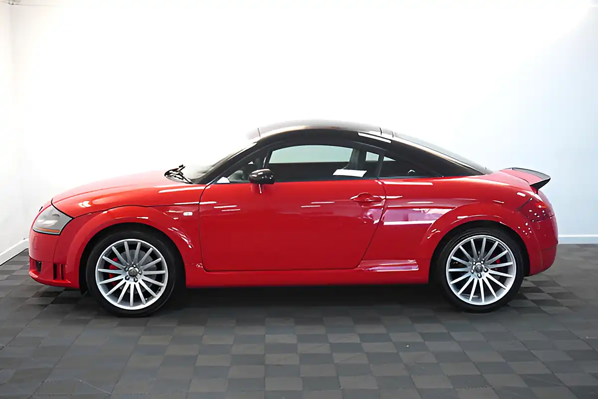 Used 2006 Audi Tt Sport Red - Interior and Exterior details 9